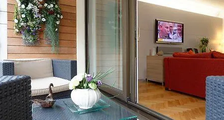 Aparthotel Résidence Alma Marceau Parigi