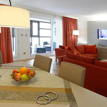 Résidence Alma Marceau Aparthotel 4*