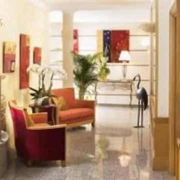 Résidence Alma Marceau Aparthotel Parigi
