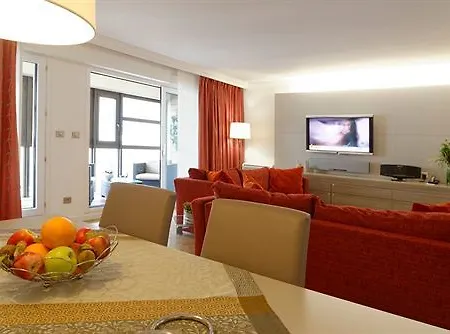 Résidence Alma Marceau Aparthotel