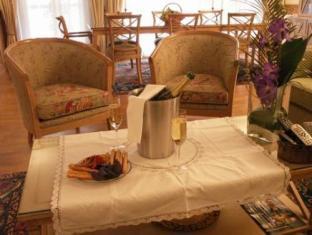Aparthotel Résidence Alma Marceau Parigi